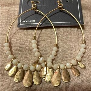 NWOT Melrose and Market Gold Hoop Dangly Earrings